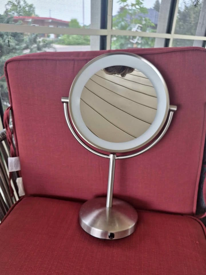 2way Mirror no light