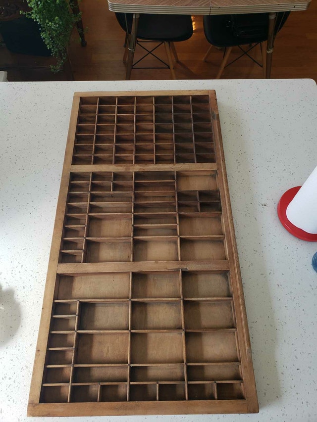 Tubs Mfg. Co. Vintage Printer Type Drawer