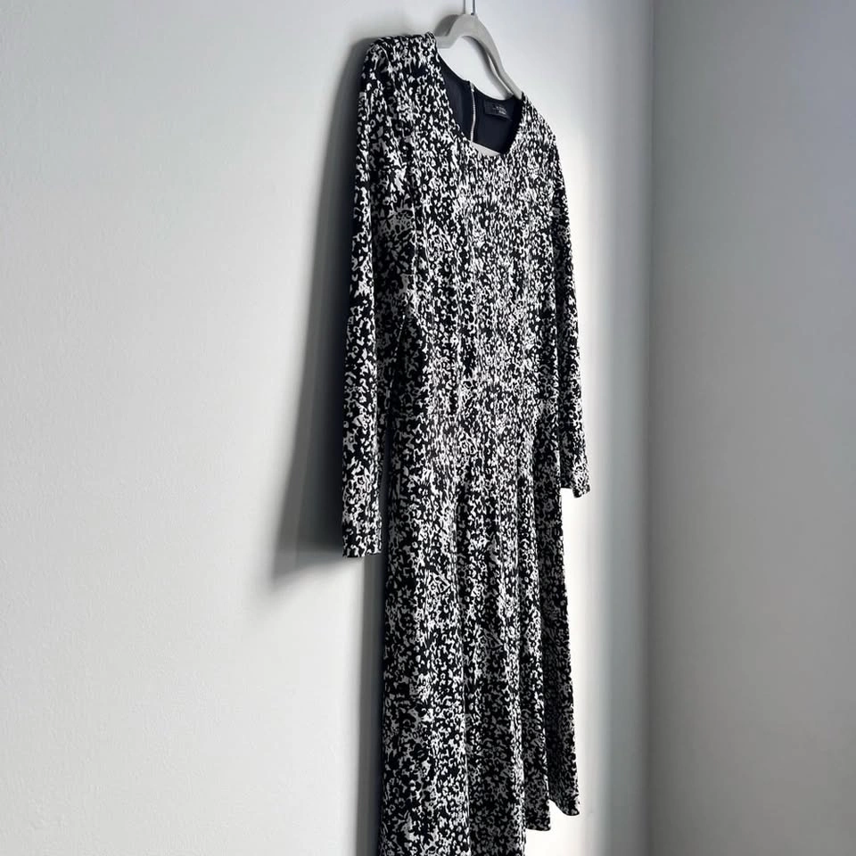 Weekend Max Mara Quiet Luxury Monochromatic Jersey A-Line Dress - photo 4