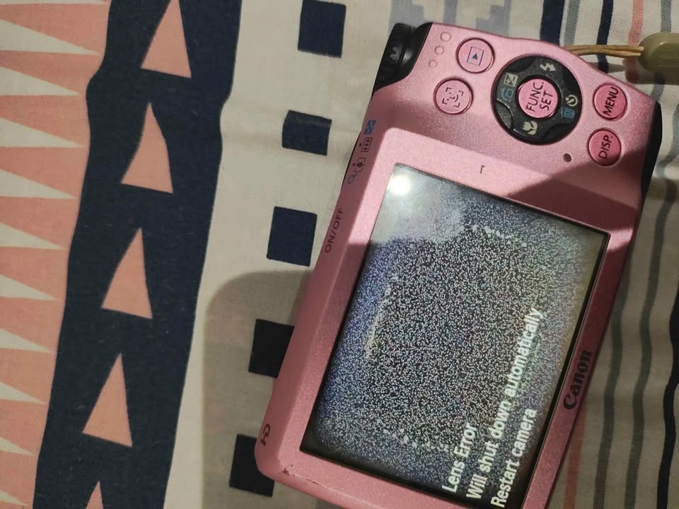 (for parts) 2011 Canon PowerShot A3200 IS with accessories - photo 2