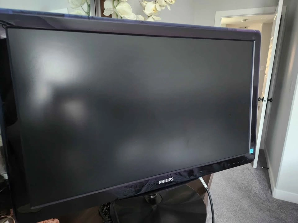 Philips 24" Full HD LED Monitor (2ms, HDMI) - photo 3