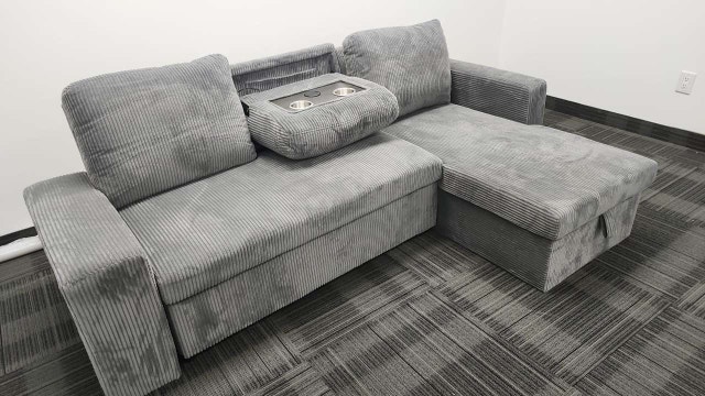 New Spacious L-Sectional Sofa - photo 5