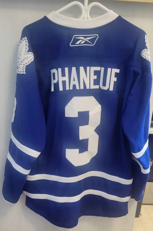 Toronto Maple Leafs Dion Phaneuf Jersey - Size Medium image indicator(2)
