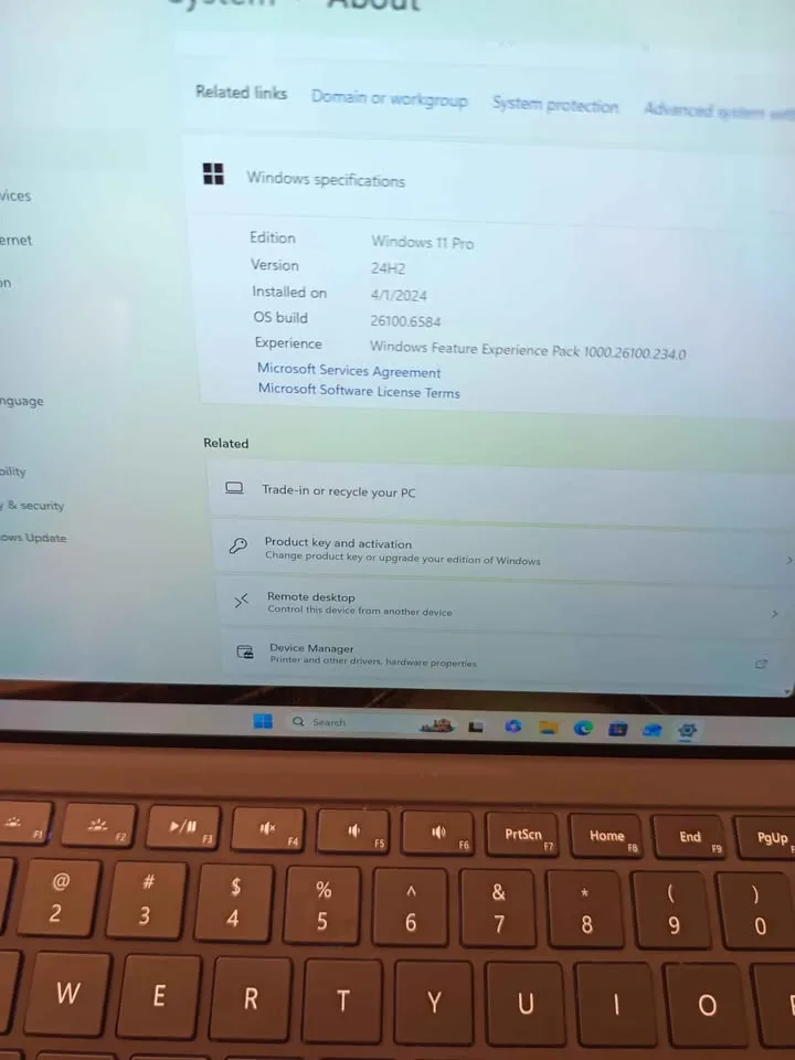 Microsoft Surface Pro 5 LTE i5 8GB RAM 256GB SSD Win 11 Pro - photo 3