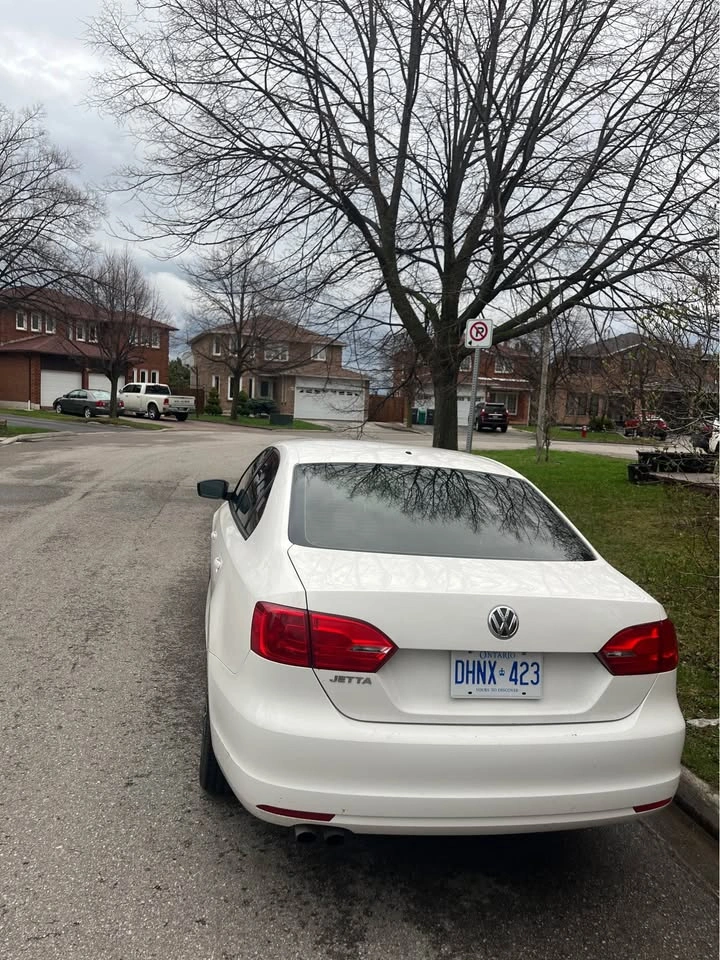 Volkswagen Jetta - photo 2