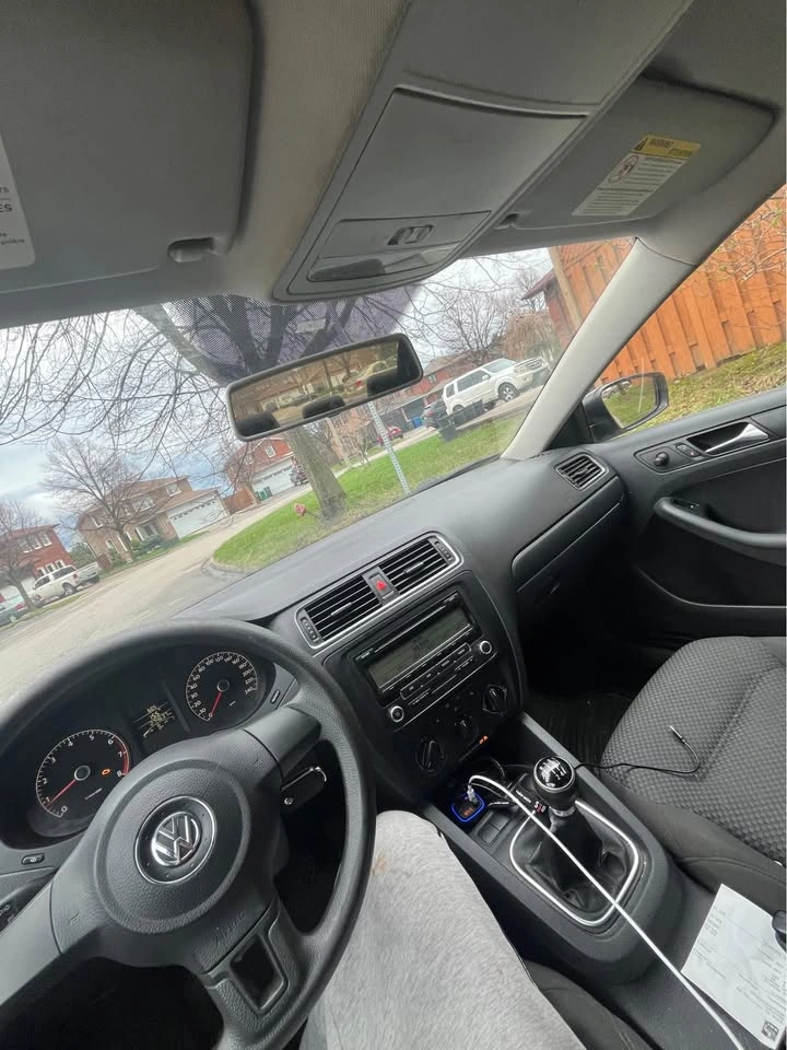 Volkswagen Jetta - photo 4