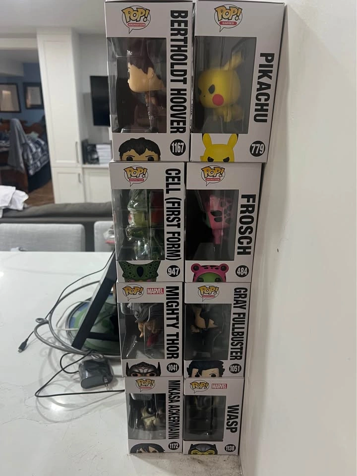 Funko Pop! Vinyl Figures and Sword Art Online Anime Statues - photo 2