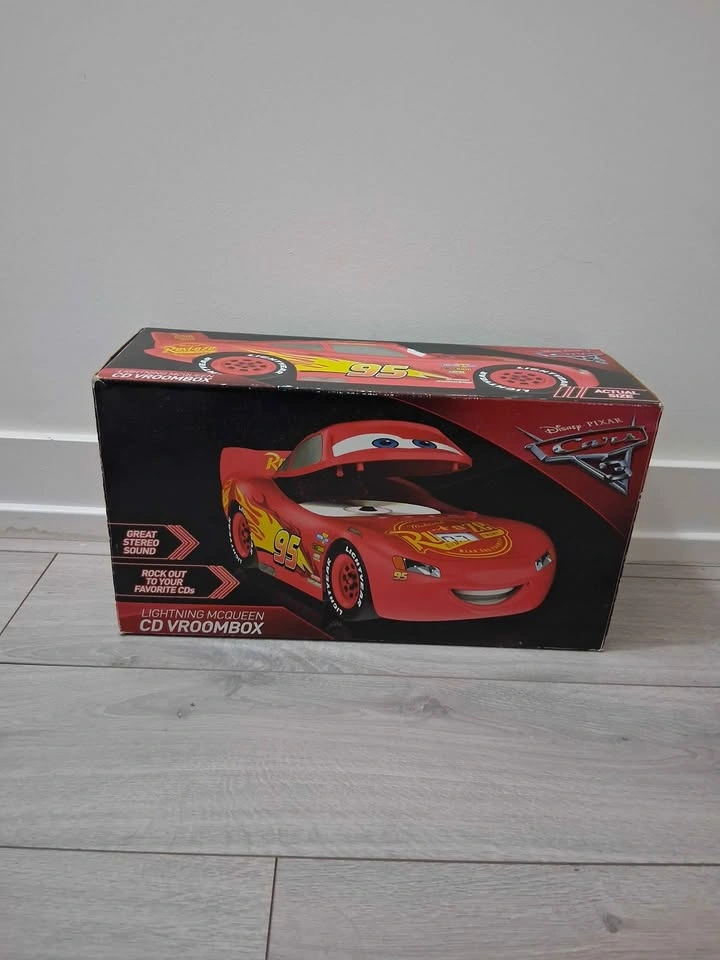 Disney Pixar Cars Lightning McQueen CD Vroombox - photo 2