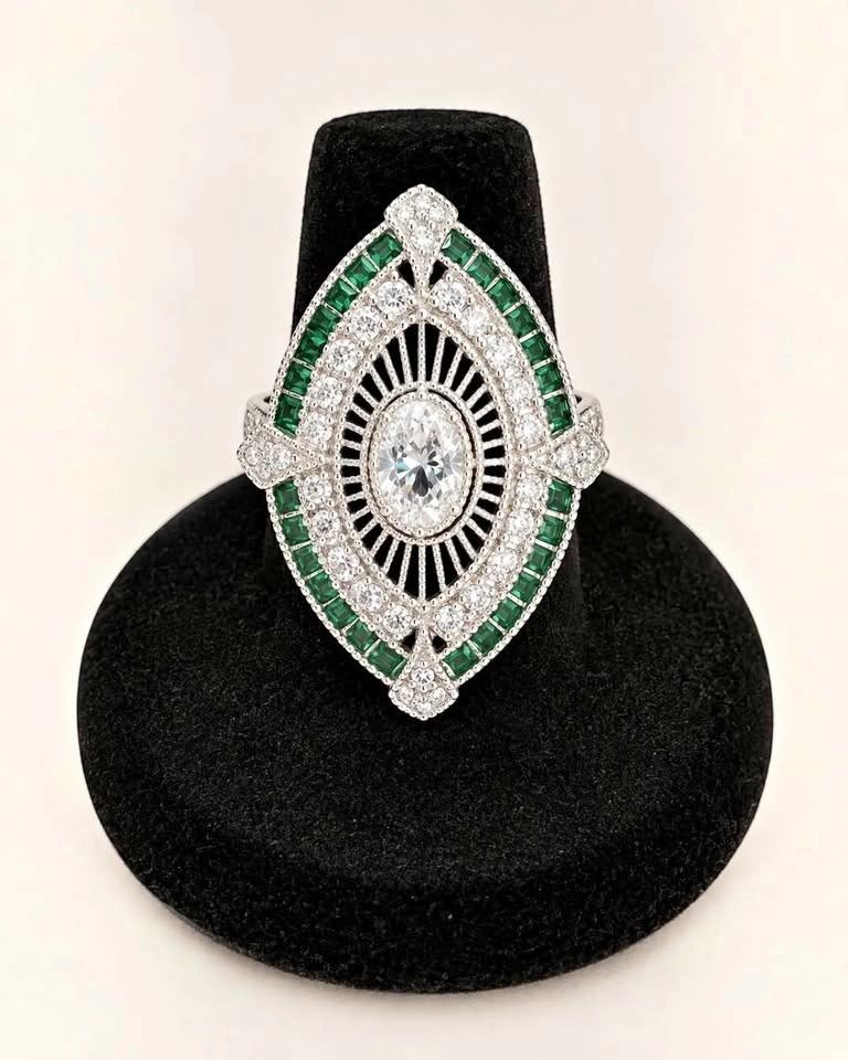 Cocktail statement ring