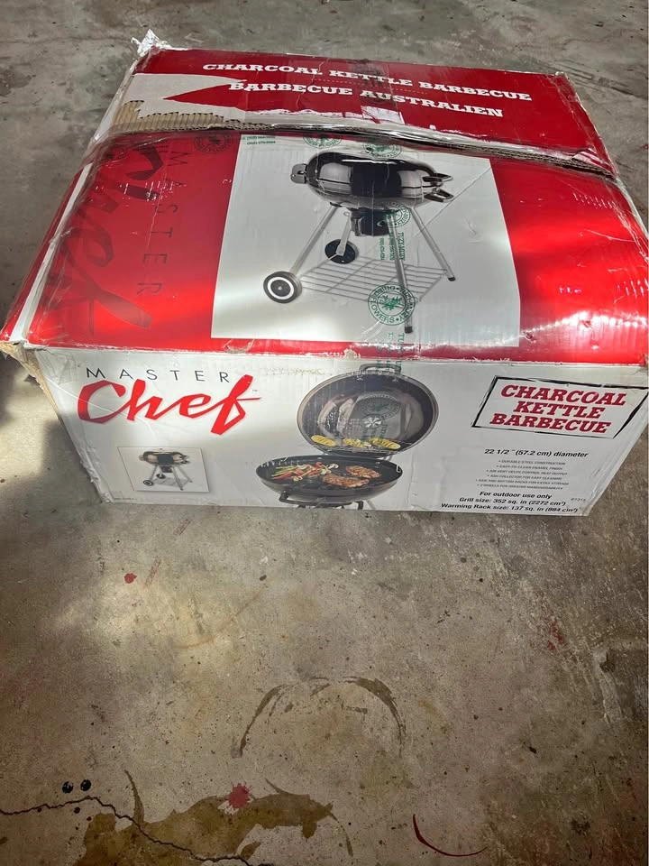New MASTER Chef Portable 22-In Charcoal Kettle BBQ Grill