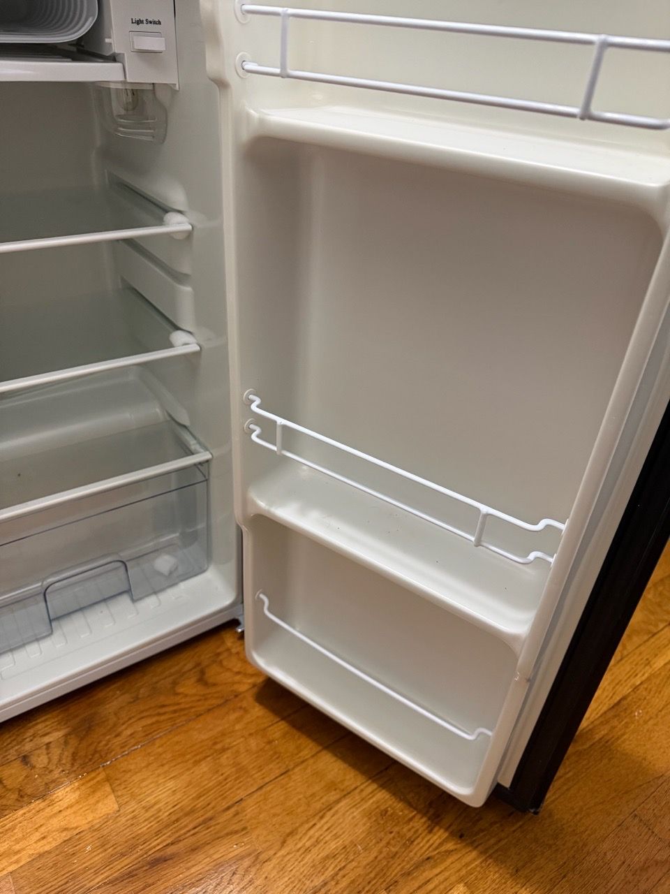 3.1 Cu.Ft Minifridge - photo 4