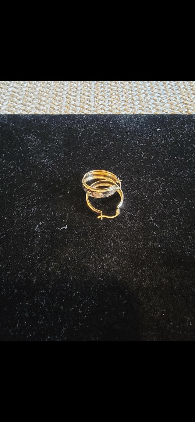 10K Yellow Gold Unique Design Earrings