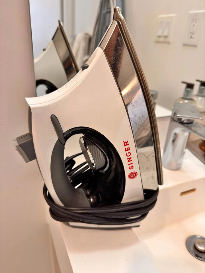 Singer 1700W Steamcraft Steam Iron