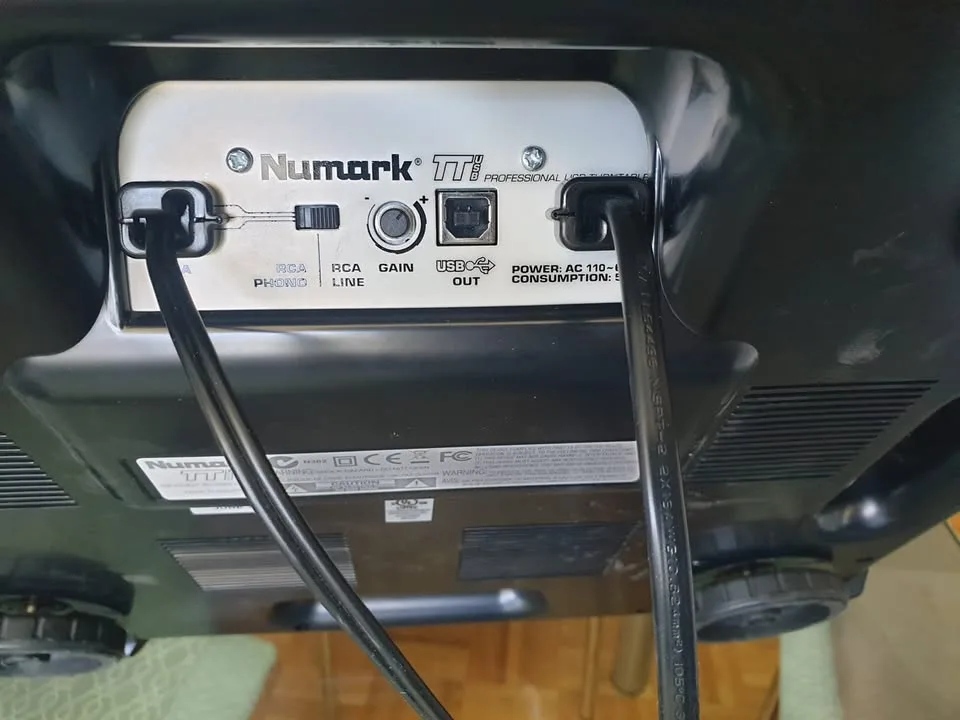 Numark TT USB Turntable - Works Great! image indicator(6)