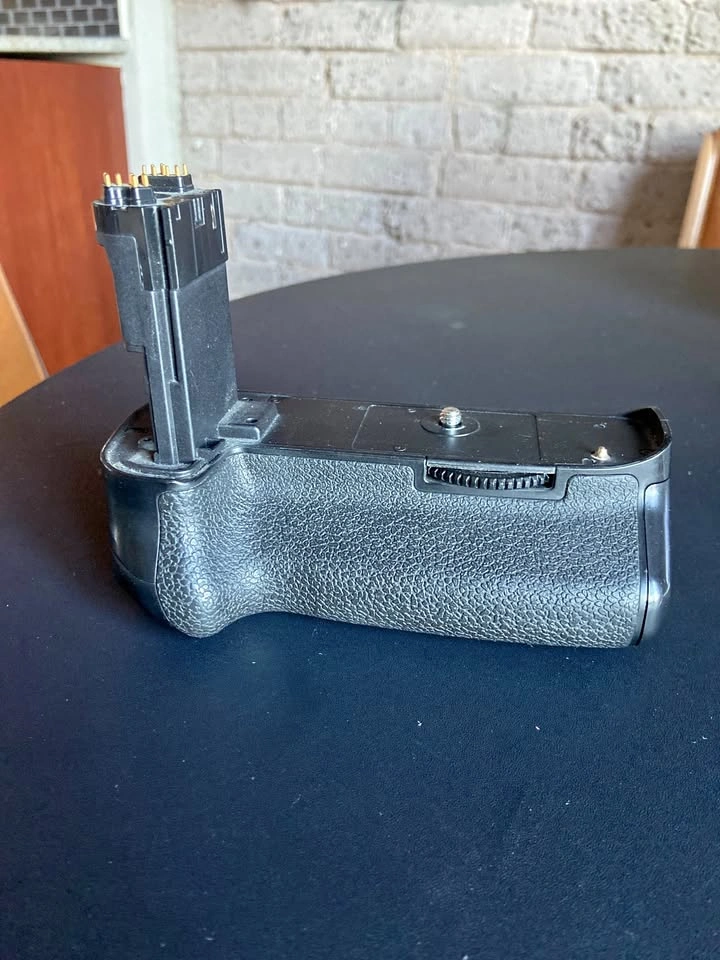 Canon BG-E11 Battery Grip 5Diii/5Ds/5Dsr