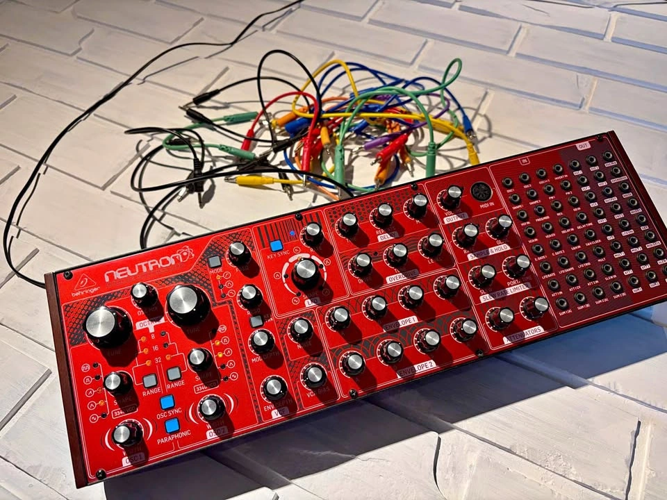 Behringer Neutron Semi Modular Synth with extras