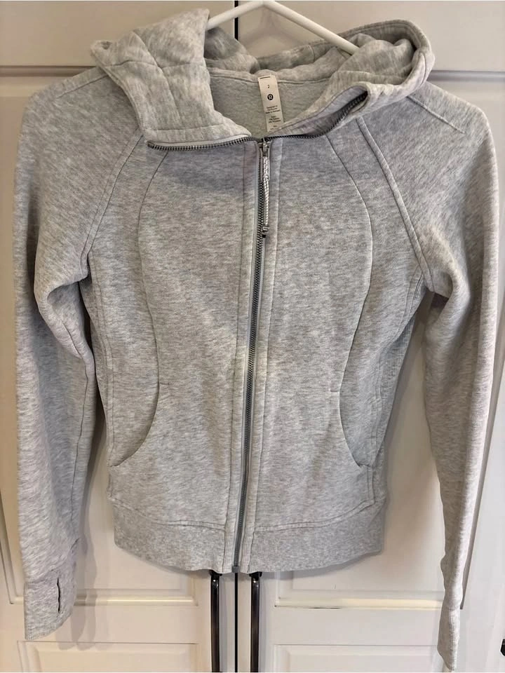Lululemon Women’s Size 2 Heather Grey Full Zip Hoodie Jacket