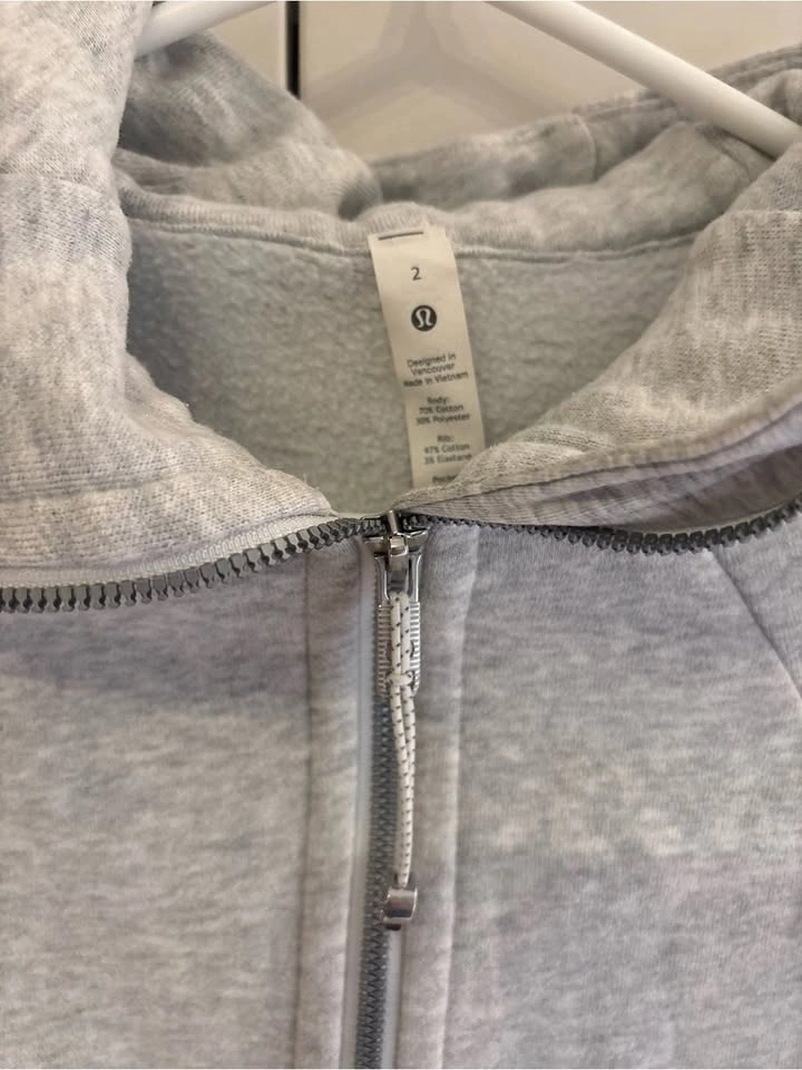 Lululemon Women’s Size 2 Heather Grey Full Zip Hoodie Jacket - photo 2