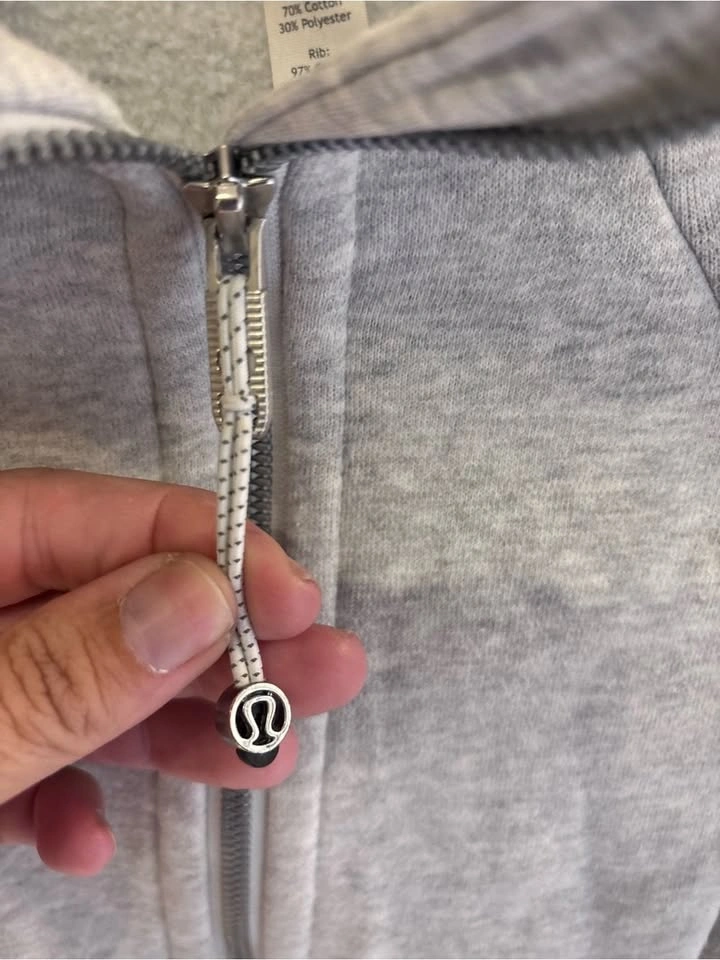 Lululemon Women’s Size 2 Heather Grey Full Zip Hoodie Jacket - photo 3