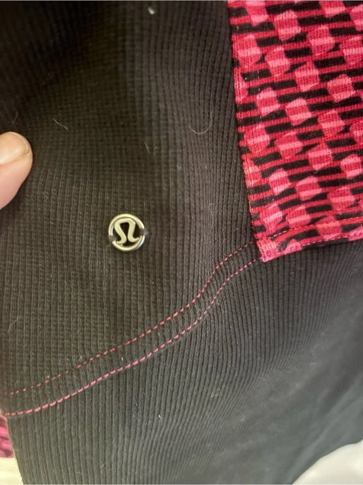 Lululemon Women’s Pink Black Geometric Print Full Zip Jacket - photo 5