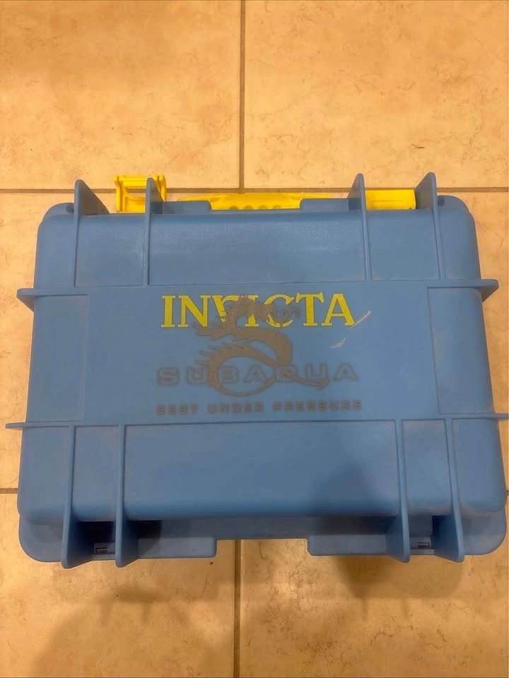 Invicta water/pressure proof watch case