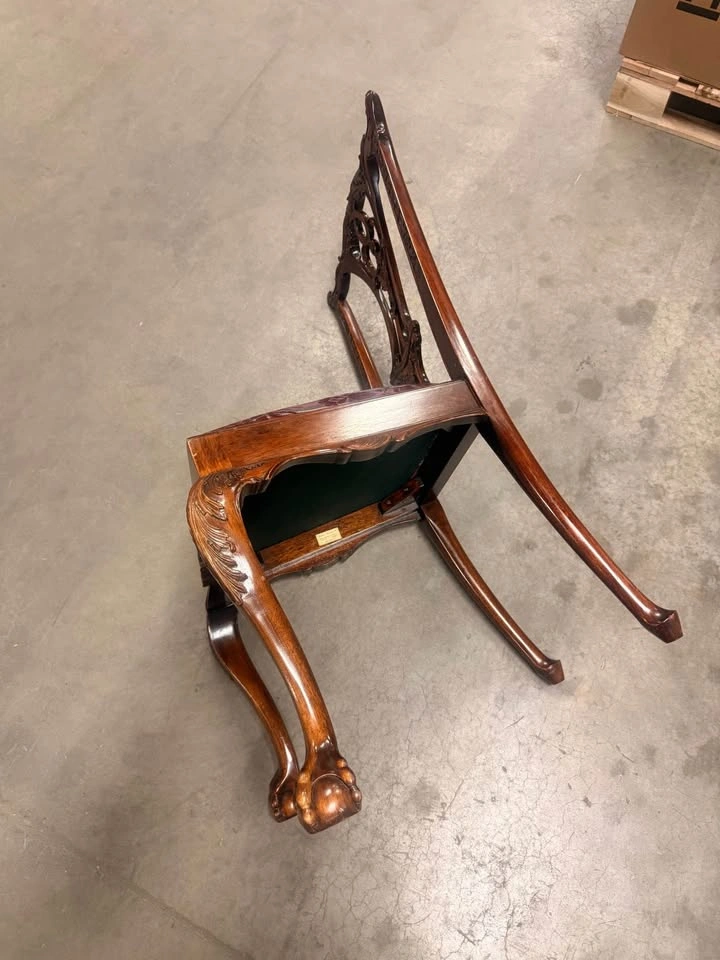 Pair of Antique Print & Hand-Carved Chippendale Chairs - photo 3