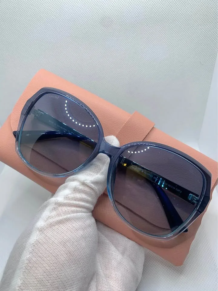 BNIB iaVIEW polarized women's sunglasses thumbnail
