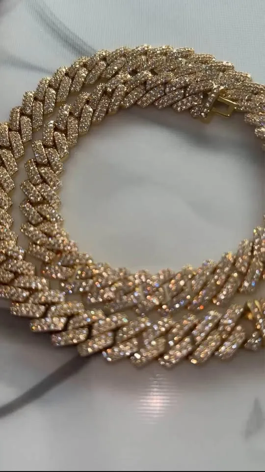 Coated in Pure 18 K Gold Tennis chains, Cuban links image indicator(2)