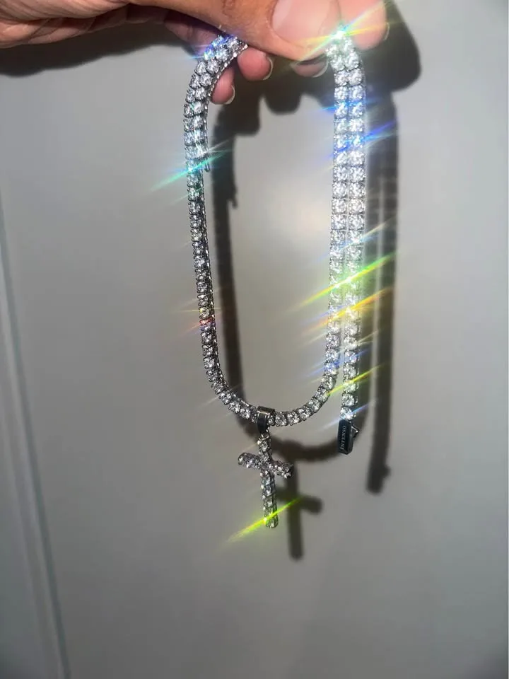 Coated in Pure 18 K Gold Tennis chains, Cuban links image indicator(4)