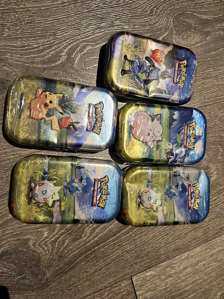 Pokemon Ascended heroes mini tin