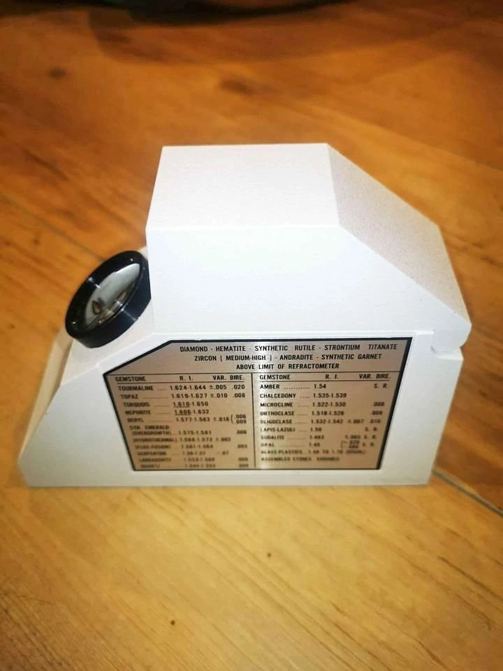 Refractometer for gems GIA Duplex II