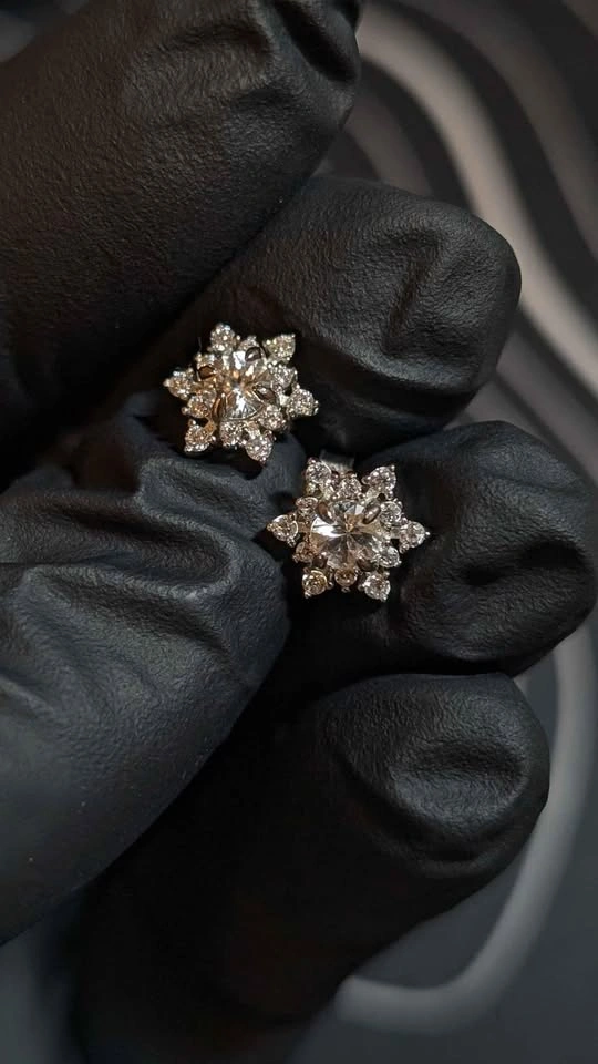 White Sapphire silver earrings - photo 2