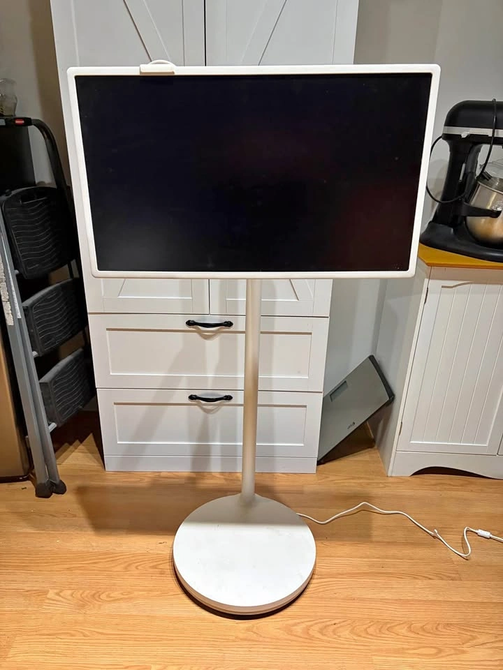 LG StanbyME 27” Smart Touchscreen TV – $900
