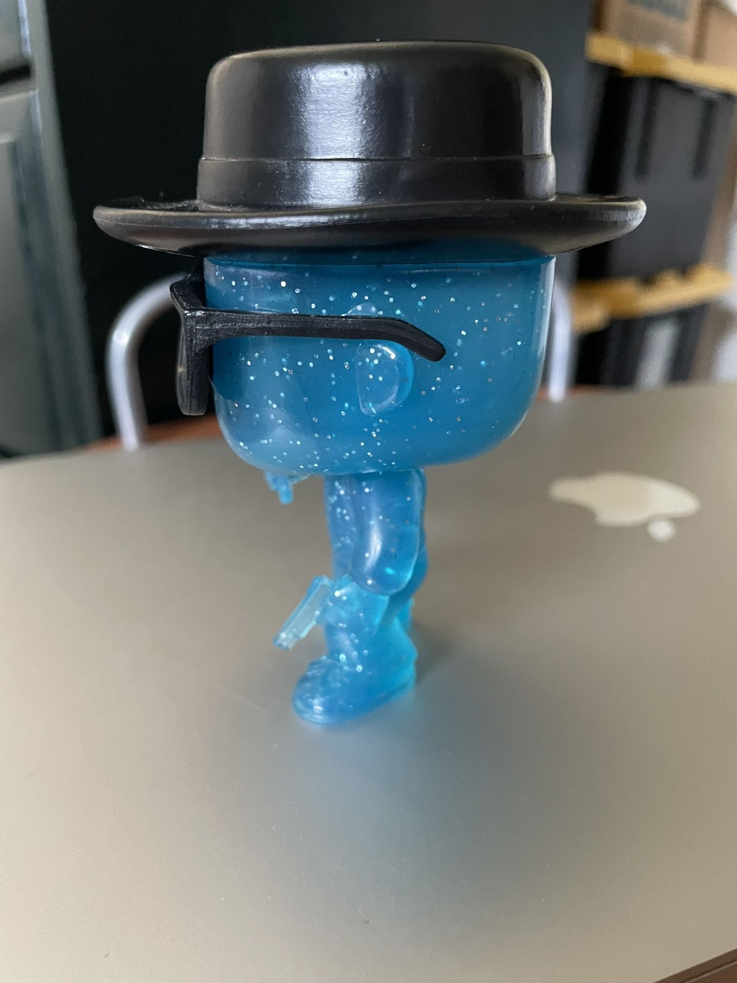 Walter White (Blue Crystal) Breaking Bad Funko Pop - photo 3