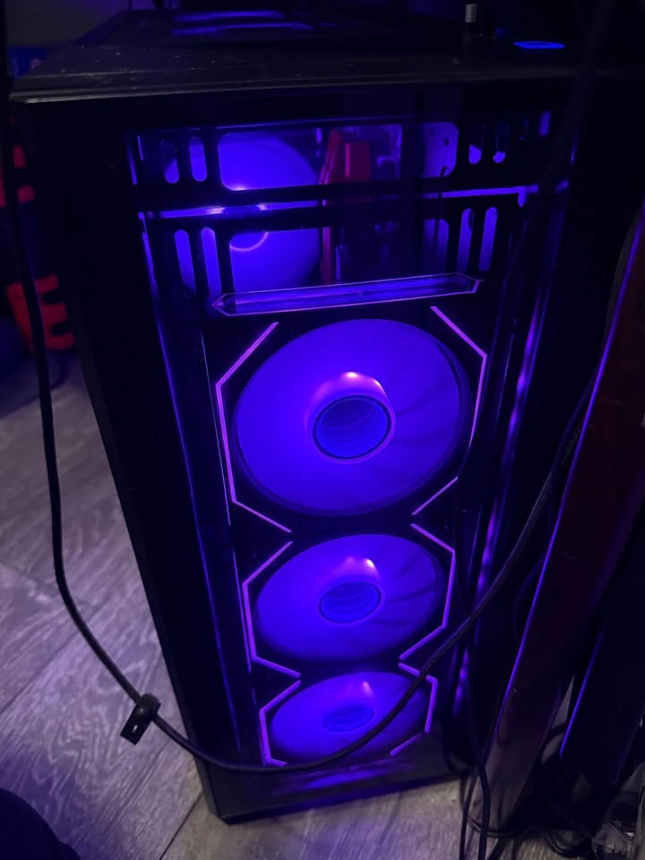 Gaming PC - Intel i5-9600K, 16GB RAM, NVIDIA GeForce RTX 3060 - photo 2