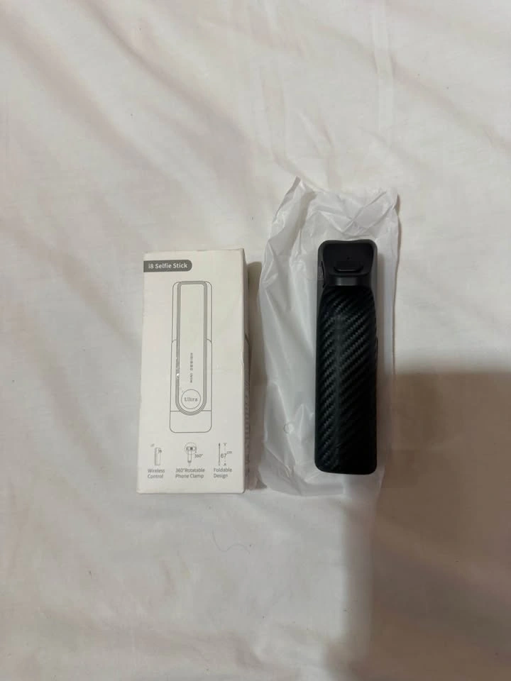 Selfie Stick with Wireless Remote - Portable Foldable - photo 5
