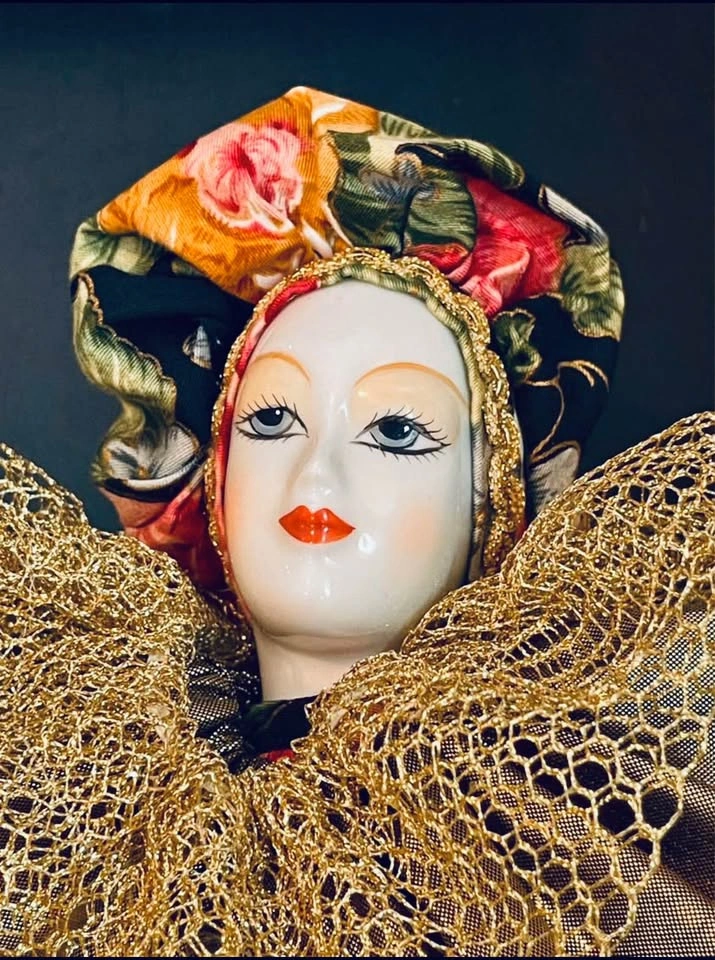 Vintage 17 inch Mardi Gras Floral Gold Porcelain Jester Doll - photo 3