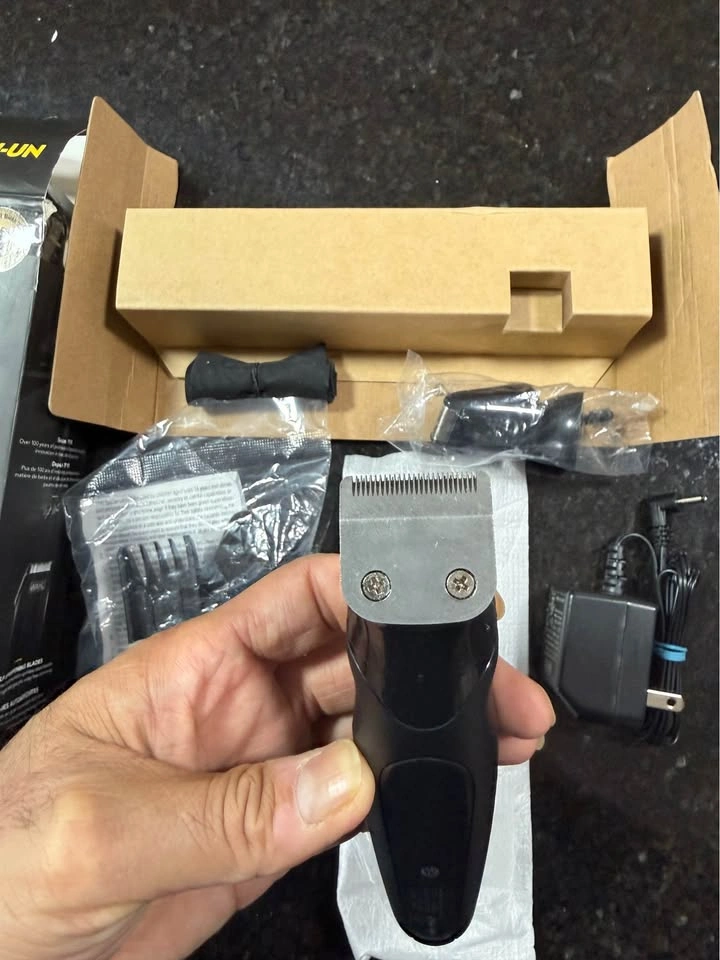 Wahl Canada All in One Rechargeable Groomer - photo 3