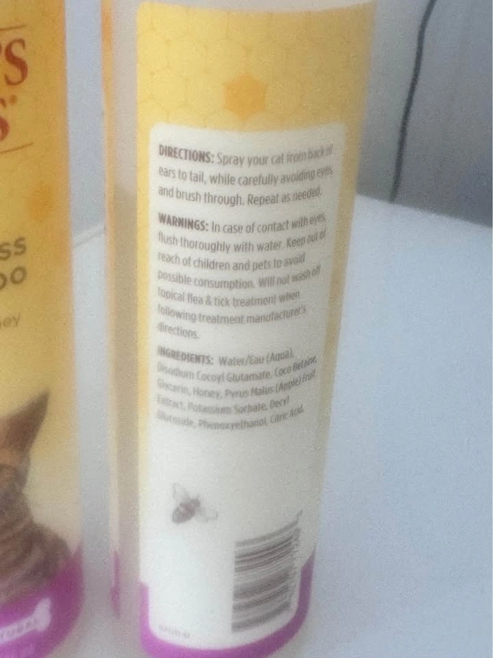 Burt’s Bees Waterless Shampoo for Cats – 2 Bottles – $10 - photo 4