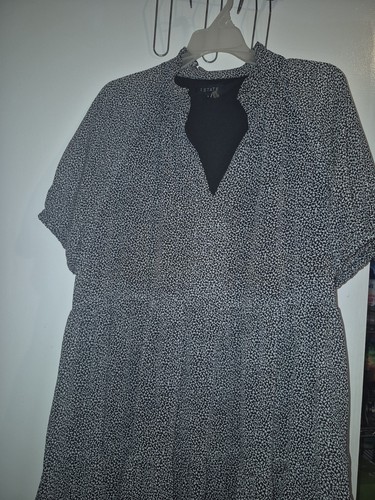 1. STATE Women's 1X Black/White Speckled V-Neck Babydoll Dress - photo 2