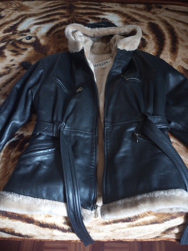 Martani Moda Women's Leather hooded zipped bomber Jacket - Size: