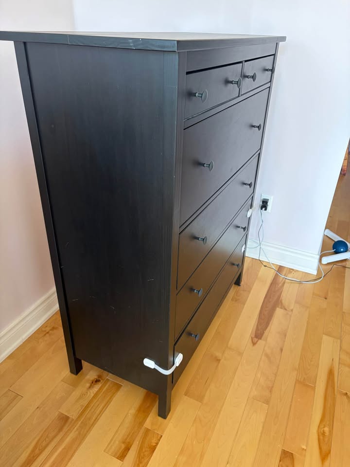 IKEA dresser- Hemnes 6-drawer chest - photo 2