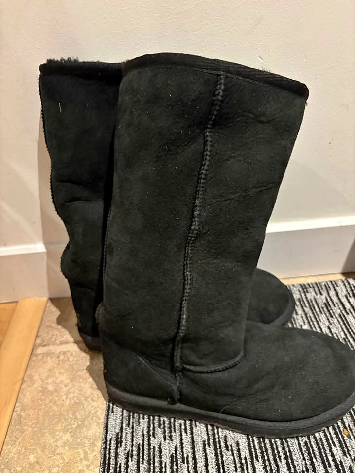 UGG Classic Tall Black Boots Size 7