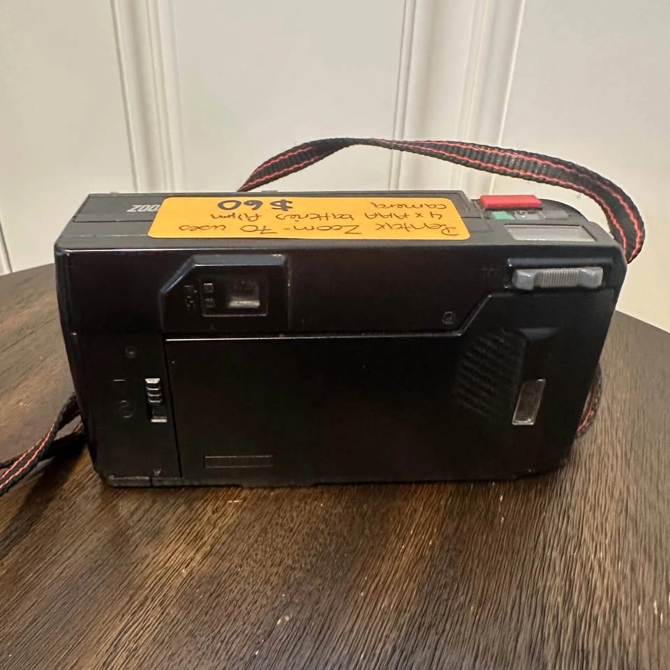 Pentax Zoom 70 Film Camera - photo 4