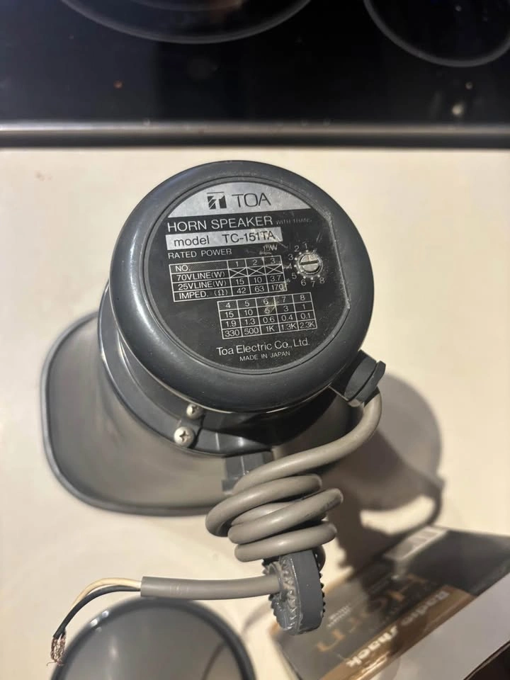 TOA Loud Speaker - photo 2
