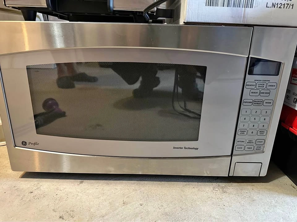 GE Profile Microwave