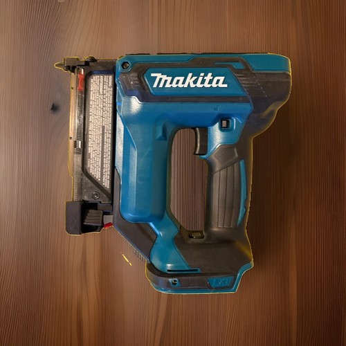 Makita DPT353 18V LXT Cordless Pin Nailer 23 Gauge