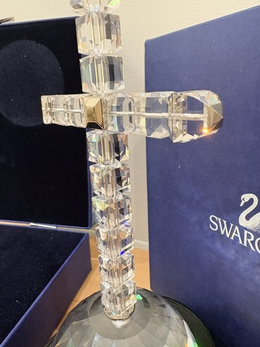 Swarovski Crystal - The Cross of Light - Pre Owned #285865 - photo 5