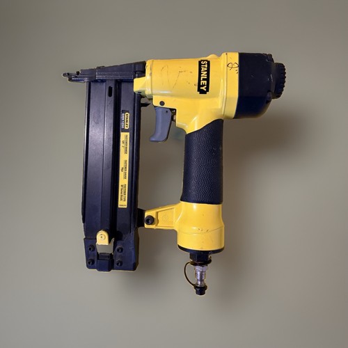 Stanley SWK1850 18 Gauge Pneumatic Brad Nailer 5/8”-2”