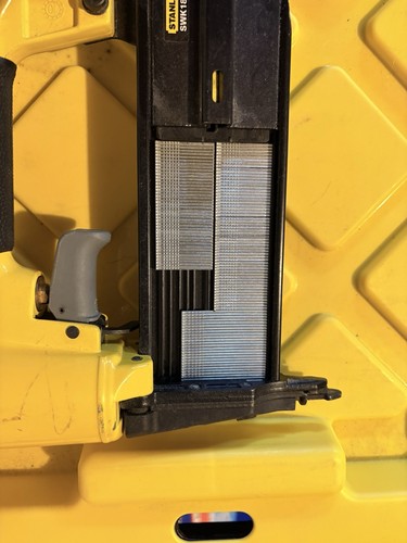 Stanley SWK1850 18 Gauge Pneumatic Brad Nailer 5/8”-2” - photo 4